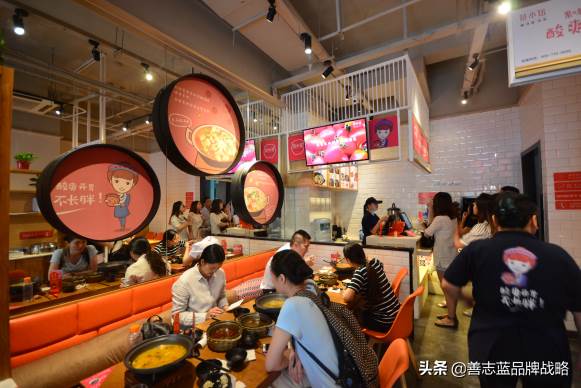 餐饮品牌如何做口碑传播（餐饮店如何做口碑）。
